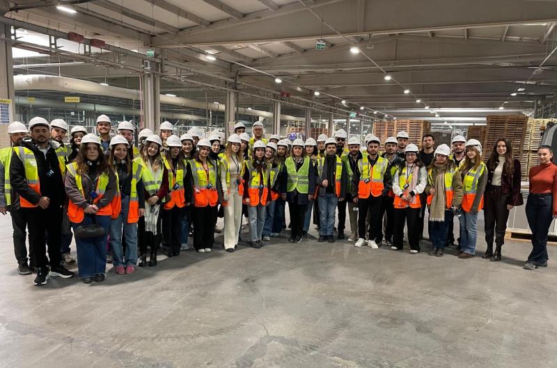 Balıkesir Üniversitesi Mimarlık Bölümü öğrencileri, NG Kütahya Seramik’in Afyon showroom’u