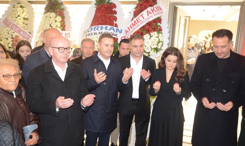 Balıkesir’de kuyumculuk sektöründe faaliyet gösteren Güneş Kuyumculuk, Hisariçi Mahallesi Örücüler