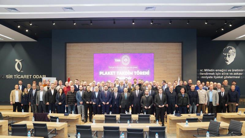 Balıkesir Ticaret Odası’nda düzenlenen törenle TOBB Türkiye’nin En Hızlı Büyüyen