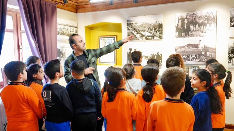 Burhaniye Belediyesi tarafından hayata geçirilen Kent Arşivi, ilçenin tarihsel belge