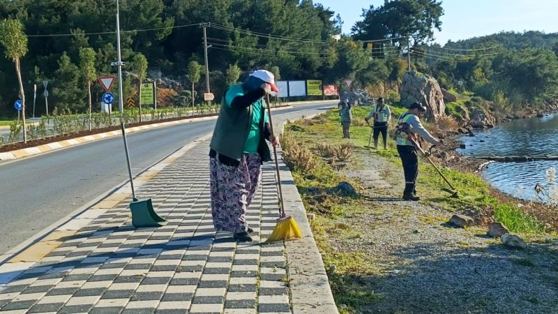 Ayvalık Belediyesi Park ve Bahçeler Müdürlüğü, kentte yer alan yeşil