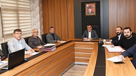 Altıeylül Belediyesi’nin haftalık encümen toplantısı, Belediye Başkanı Hakan Şehirli başkanlığında