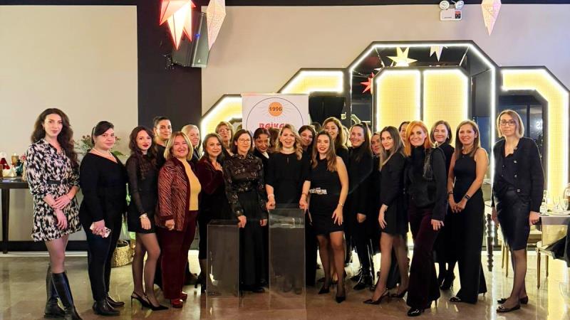 Balıkesir İş Kadınları Derneği, yılbaşı yemeğinde buluşarak 2026 yılı plan