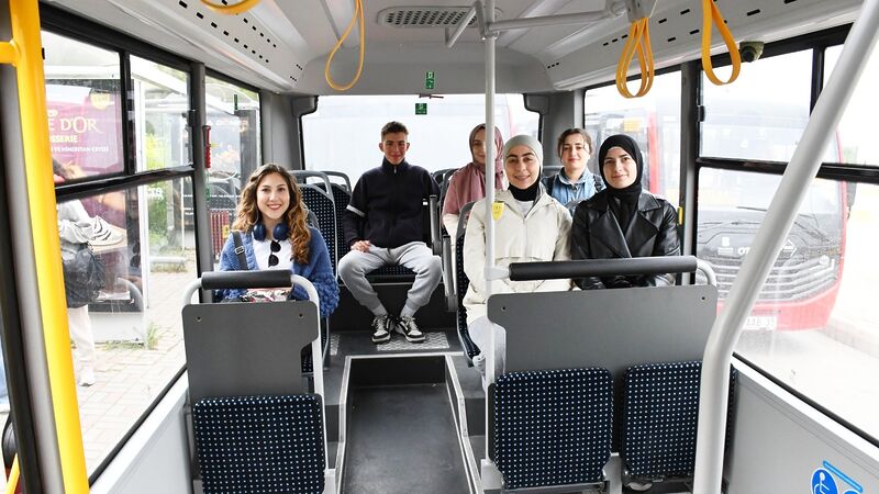 Balıkesir Büyükşehir Belediyesi, öğrenci dostu bir kent hedefiyle gençlerden gelen