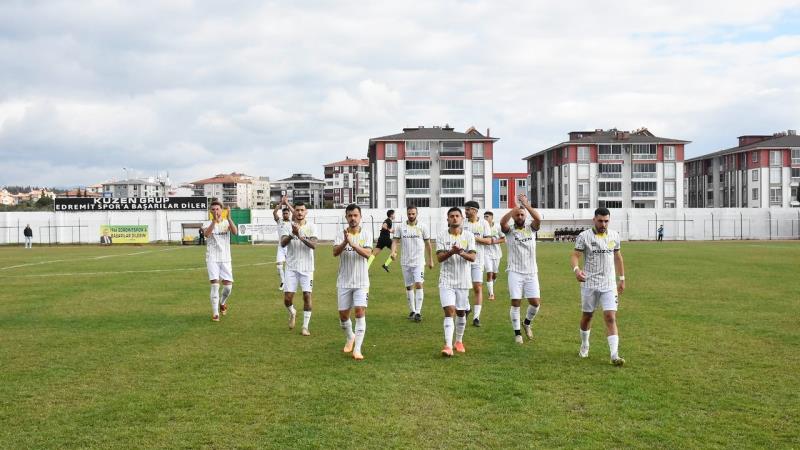 Bölgesel Amatör Lig 8. Grup’ta mücadele eden 1966 Edremitspor, ligin