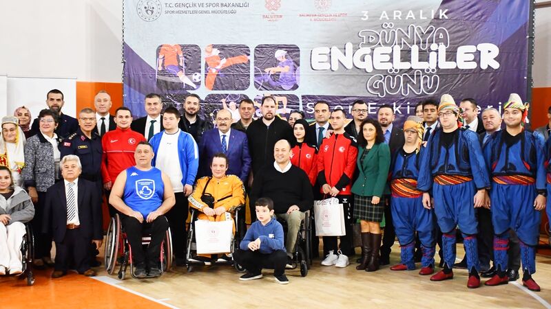 3 Aralık Dünya Engelliler Günü kapsamında Balıkesir Engelsiz Gençlik Merkezi’nde