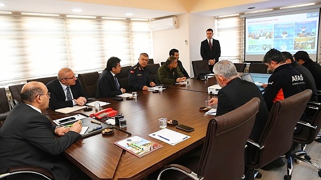 Sındırgı’da gerçekleştirilen koordinasyon toplantısında deprem sonrası yürütülen çalışmalar kapsamlı biçimde
