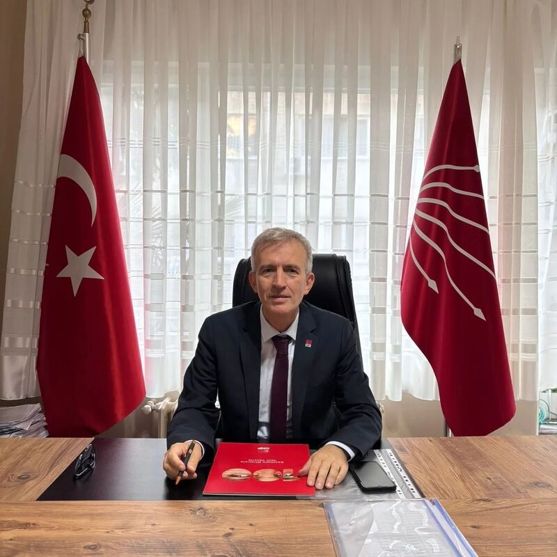 CHP’nin Balıkesir Altıeylül İlçe Başkanı Hakan Keskin, rüşvet iddiaları sonucu