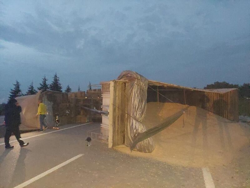 Balıkesir’in Bandırma ilçesi ile Susurluk istikameti arasında meydana gelen trafik