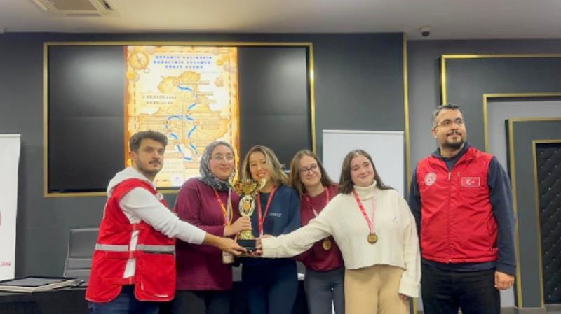 Balıkesir’de düzenlenen “Rotamız Balıkesir Görevimiz Eğlence” yarışmasında Balıkesir Üniversitesi Fen