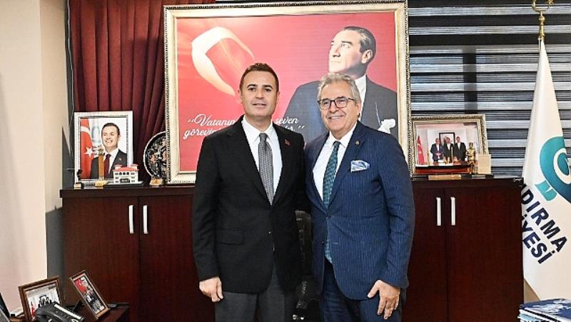 Balıkesir Büyükşehir Belediye Başkanı Ahmet Akın, Bandırma Ticaret Borsası’nda gerçekleştirilen