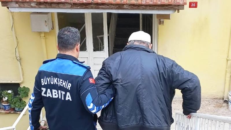 Balıkesir Büyükşehir Belediyesi, yeni yıla girerken soğuk hava koşullarına maruz