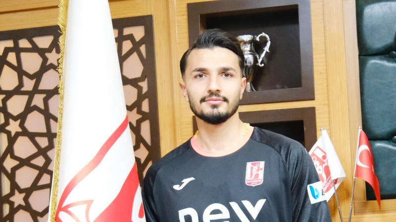 TFF 3. Lig 4. Grup ekiplerinden Balıkesirspor, transfer çalışmalarını sürdürerek