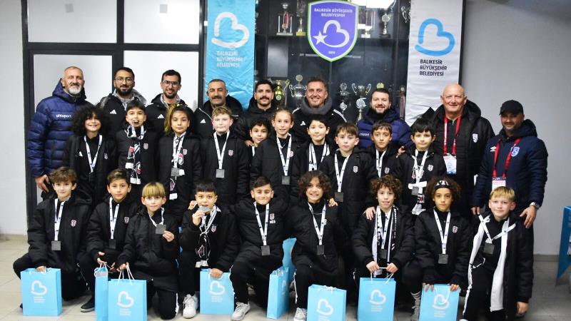 8 SPOR FUTBOL SENLIGI - Yeni Gazetem: Son dakika haberler, siyaset, magazin, spor, ekonomi,sağlık