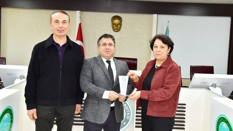 Balıkesir Üniversitesi (BAÜN), 2025 yılı içerisinde emekliye ayrılan akademik ve