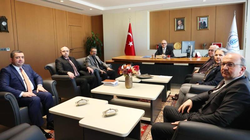 Bandırma Onyedi Eylül Üniversitesi (BANÜ), akademik birimlerinde gerçekleştirdiği kan değişimiyle