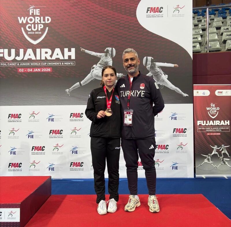 Birleşik Arap Emirlikleri’nin Fujairah kentinde düzenlenen Yıldız Kadınlar Flöre U17