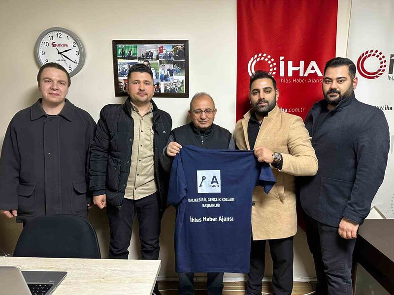 Balıkesir Anahtar Parti İl Gençlik Kolları Başkanı Çağrı Ünal, 10