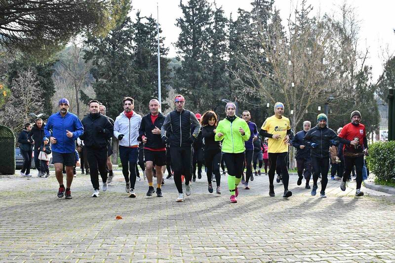 Balıkesir Büyükşehir Belediyesi, her ayın ilk pazar günü geleneksel hale
