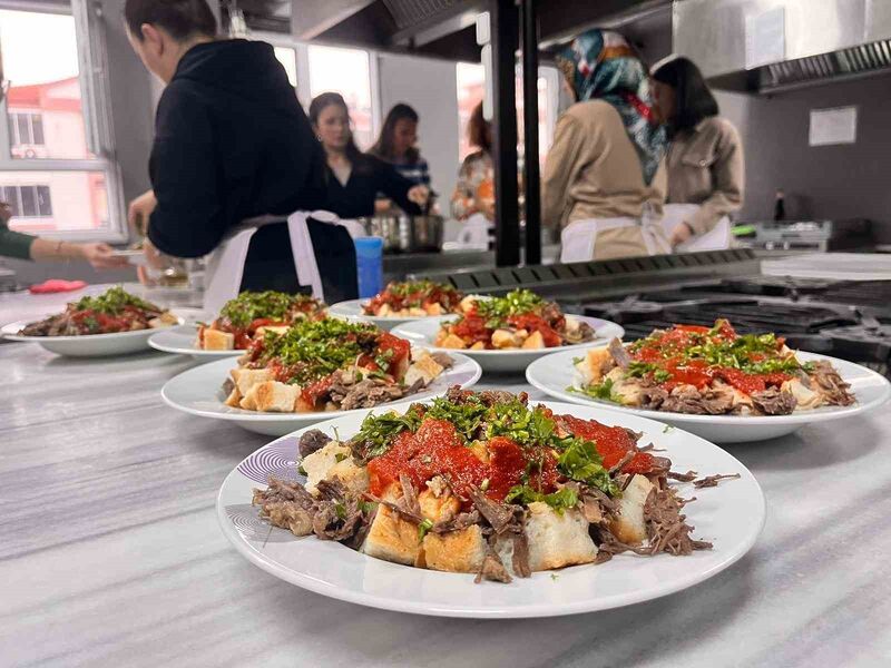 Balıkesir’ in köklü mutfak kültürünü yansıtan Balıkesir’in meşhur tadı tirit