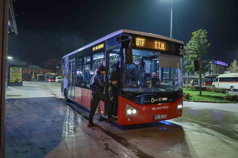 Balıkesir Büyükşehir Belediye Başkanı Ahmet Akın, öğrenci dostu bir kent