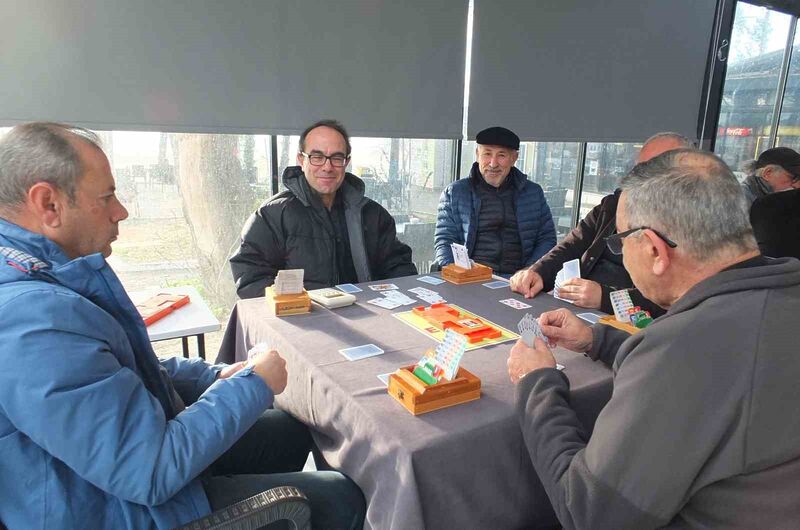 Burhaniye ilçesinde, Briç Kulübünün düzenlediği turnuvalar yoğun ilgi görüyor. Ören