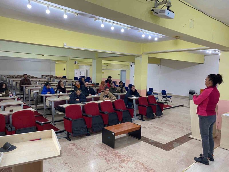 Balıkesir Üniversitesi Edremit Meslek Yüksekokulu’nda (MYO) öğrencilere yönelik hijyen eğitimi