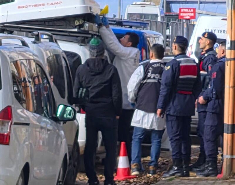 Balıkesir’in Erdek ilçesindeki Kapıdağ Yarımadası’nda kamp yaptığı sırada erkek arkadaşıyla