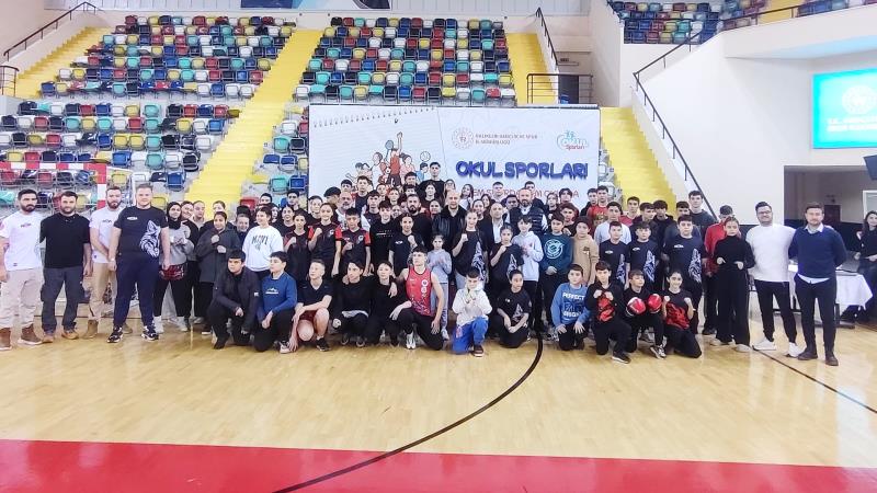 Balıkesir Gençlik ve Spor İl Müdürlüğü koordinesinde gerçekleştirilen Okul Sporları