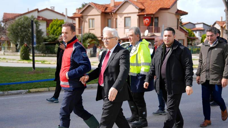 Burhaniye’de son dönemde etkili olan aşırı yağışlar nedeniyle bazı bölgelerde