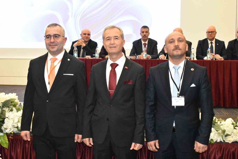 Balıkesir Bakkallar ve Bayiler Esnaf Odası’nın, olağan genel kurulu yapıldı.