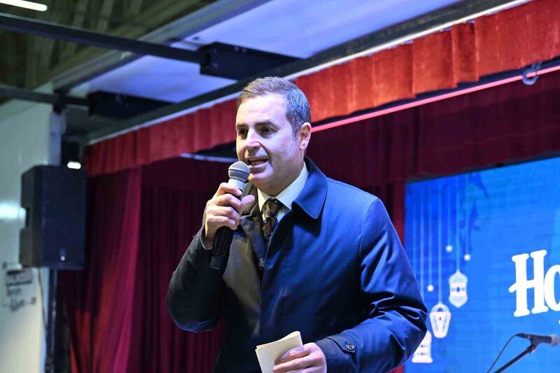 Balıkesir Büyükşehir Belediye Başkanı Ahmet Akın, Susurluk’ta orucunu açtı. Ramazan