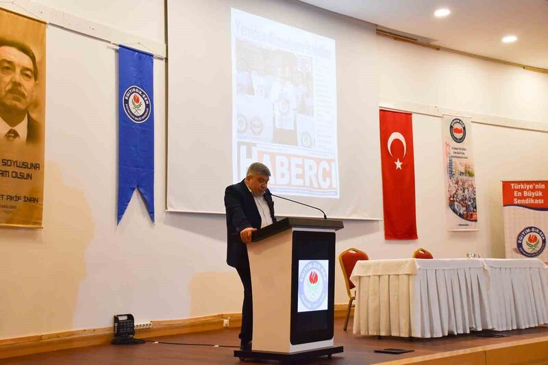 Eğitim-Bir-Sen Balıkesir 1 Nolu Şubesi İl Divan Toplantısı, Edremit’te yapıldı.