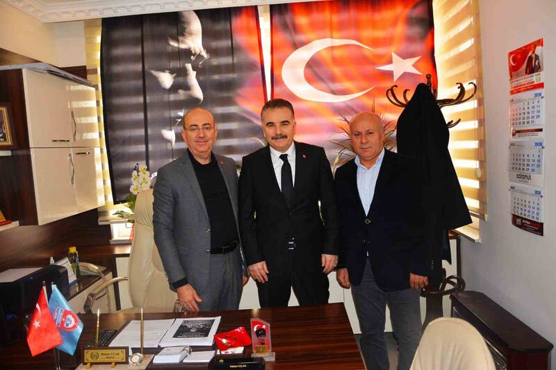 Edremit Kaymakamı Ahmet Odabaş, yerel ekonominin dinamiklerini yerinde incelemek ve