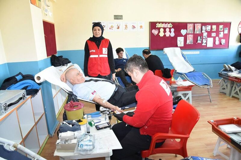 Karesi ilçesinde bulunan Karesi Şehit Jandarma Teğmen Cengiz Evranos İlkokulu