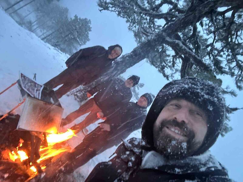 Balıkesir’in en yüksek noktalarından birisi olan Sındırgı ilçesindeki Ulus Dağı