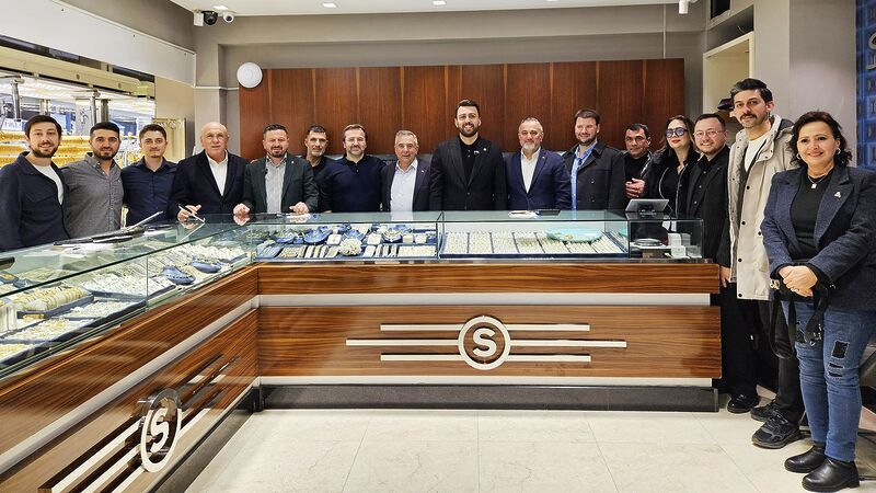 İl Başkanı Mehmet Aydemir, Milletvekilleri İsmail Ok ve Ali Taylan