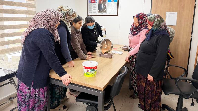 Balıkesir Büyükşehir Belediye Başkanı Ahmet Akın’ın kırsal mahallelerde sosyal hayatı