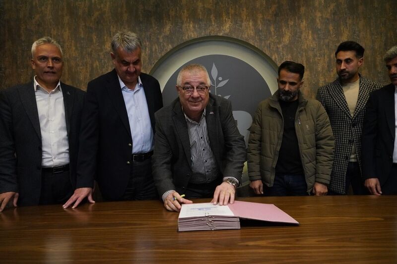 Balıkesir’in Edremit Belediyesi ve hayırseverler arasında imzalanan protokol ile Altınoluk