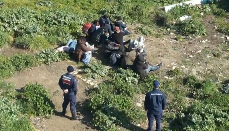 Balıkesir’in Ayvalık ilçesinde, yasadışı yollarla Yunanistan’ın Midilli Adası’na gitmek isteyen