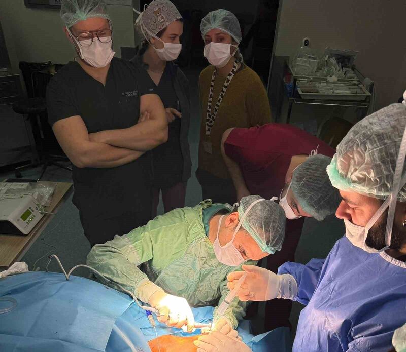 Balıkesir Üniversitesi Hastanesi, ileri cerrahi uygulamalarda yeni bir başarıya imza