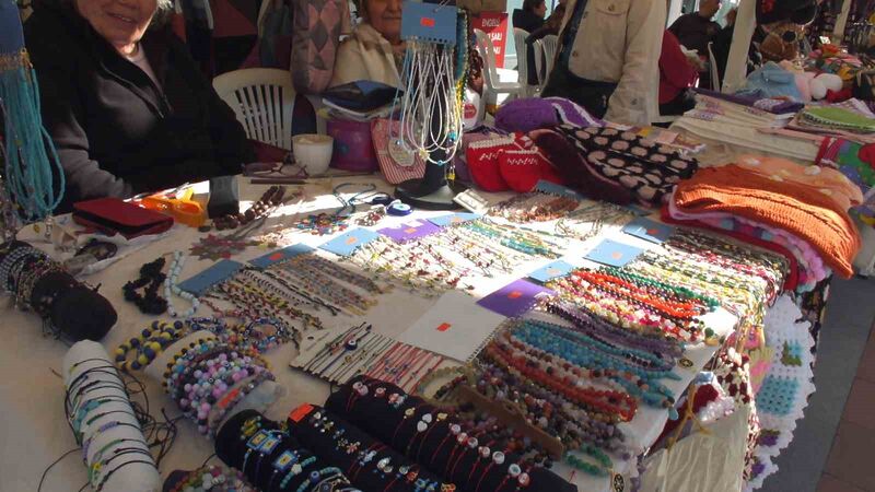 Burhaniye ilçesinde, Dünya Emekçi Kadınlar Günü çeşitli etkinliklerle kutlanırken, Cumhuriyet