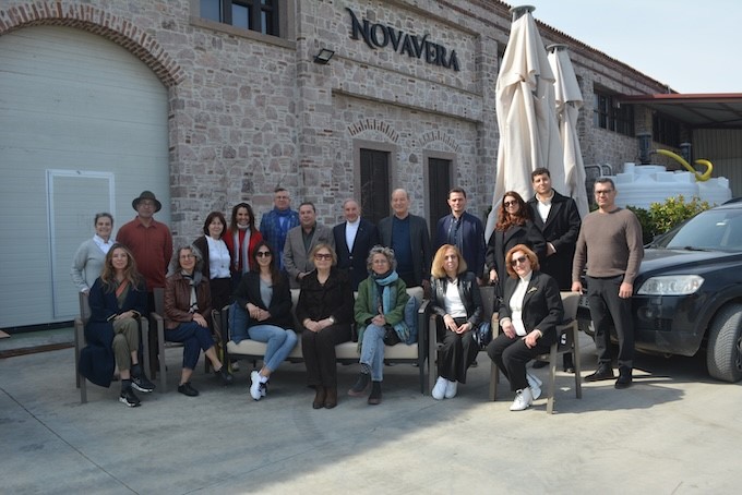 Uluslararası seyahat ve turizm endüstrisindeki tüm sektörleri bünyesinde toplayan, dünya