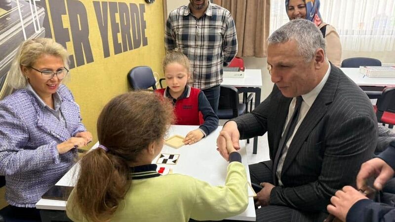 Milli Eğitim Bakanlığının başlattığı. Türkiye Akıl ve Zeka Oyunları İlçe