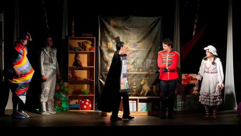 Burhaniye Belediyesi Kent Tiyatrosu, 23 Nisan Ulusal Egemenlik ve Çocuk