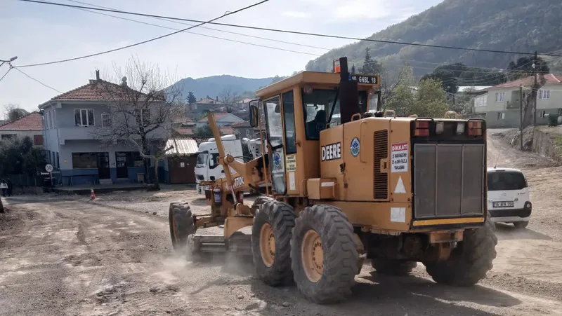 Gönen Belediyesi, 'Seni Seviyorum Gönen' vizyonuyla ilçe genelinde altyapı ve