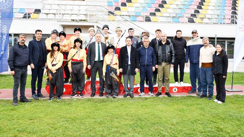 Balıkesir Gençlik ve Spor İl Müdürlüğü himayesinde düzenlenen Okul Sporları