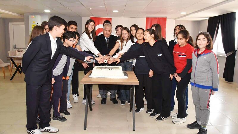 TÜBİTAK 2204-B Bursa Bölge Finali'nde Balıkesir, 9 ayrı derece ile