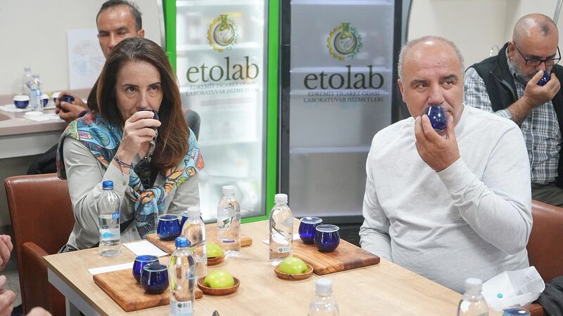 41 kişilik Bandırma Ticaret Borsası heyeti, Edremit'te zeytin ve zeytinyağı