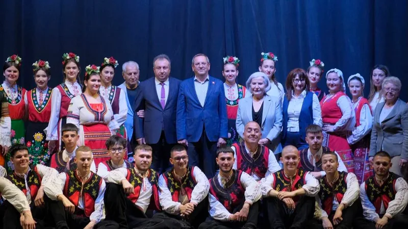 Ayvalık, Bulgaristan'ın Shumen kentinden gelen heyeti ağırladı. 'Sınır Tanımayan Sanat'